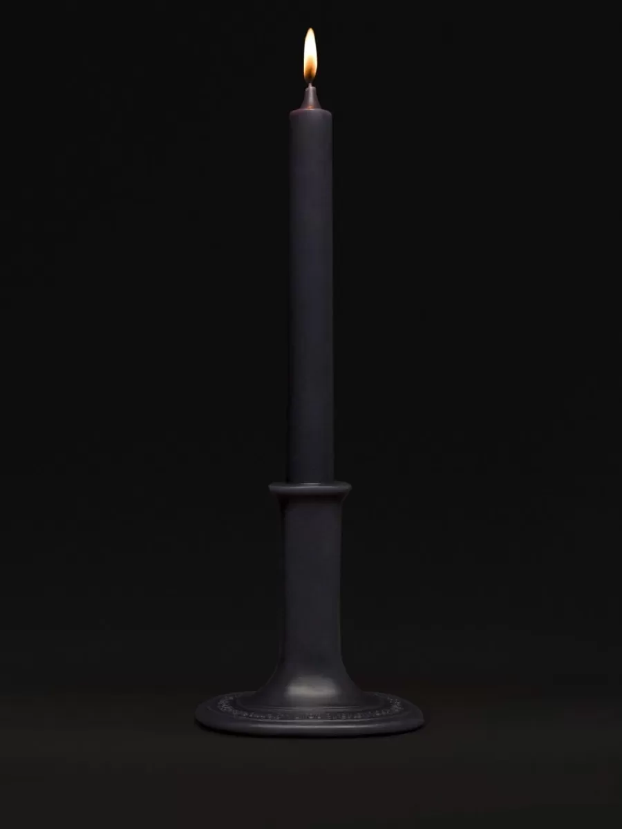 Diptyque Baies (Berries) Taper candle with branded oval base